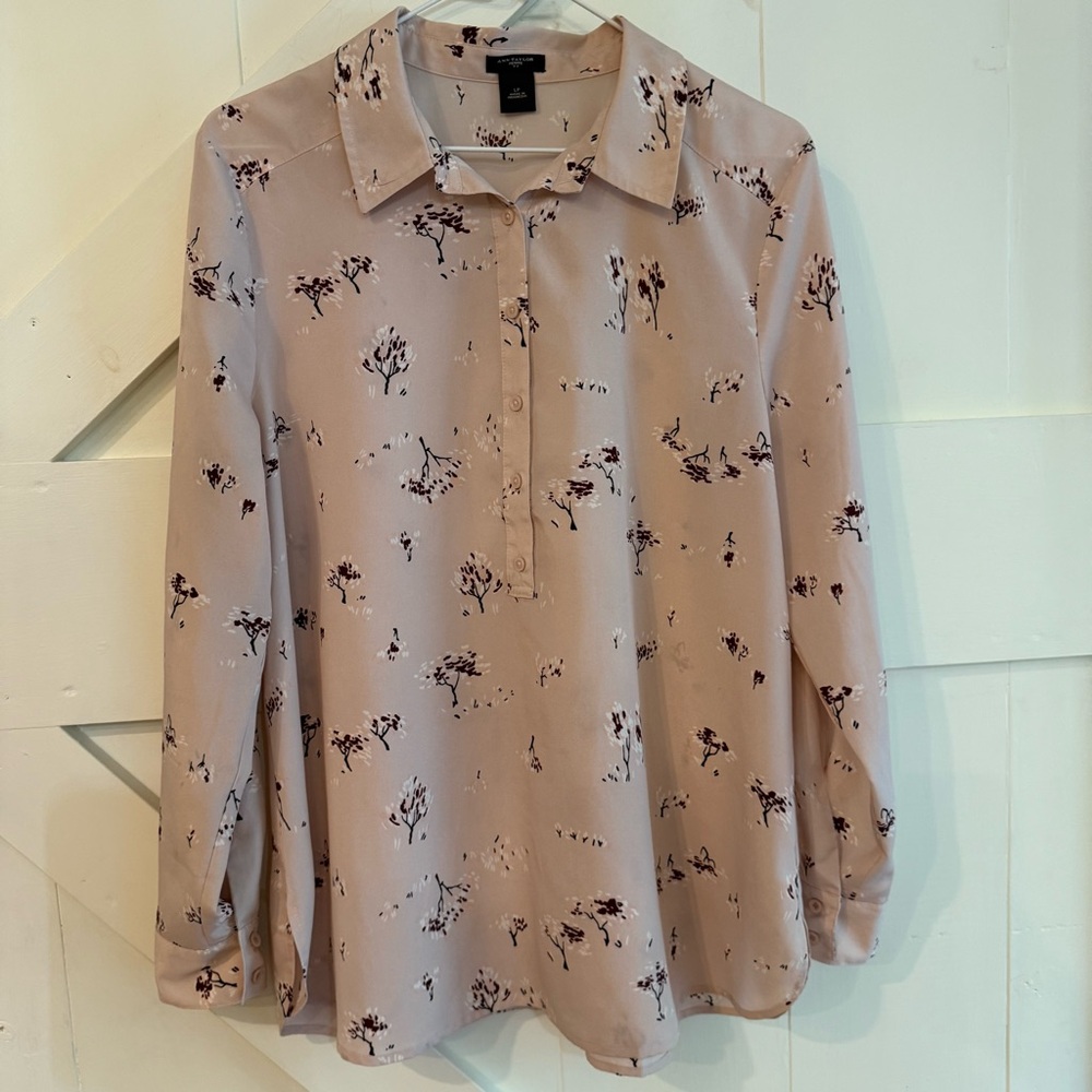 Ann Taylor Petite Light Pink Floral 1/4 Button-Down Sheer Blouse Large Petite
